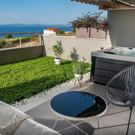 شقة Zaloo, Luxury With Sea-view And Jacuzzi *