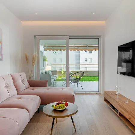 Zaloo, Luxury With Sea-view And Jacuzzi